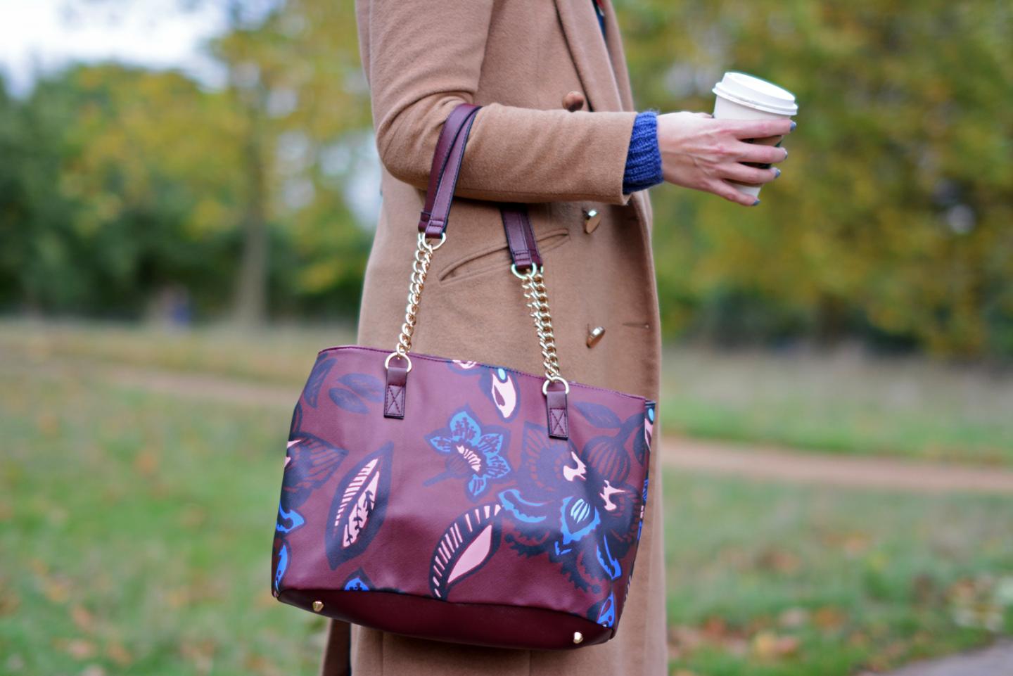 EJSTYLE Camel Coat Autumn Outfit floral bag