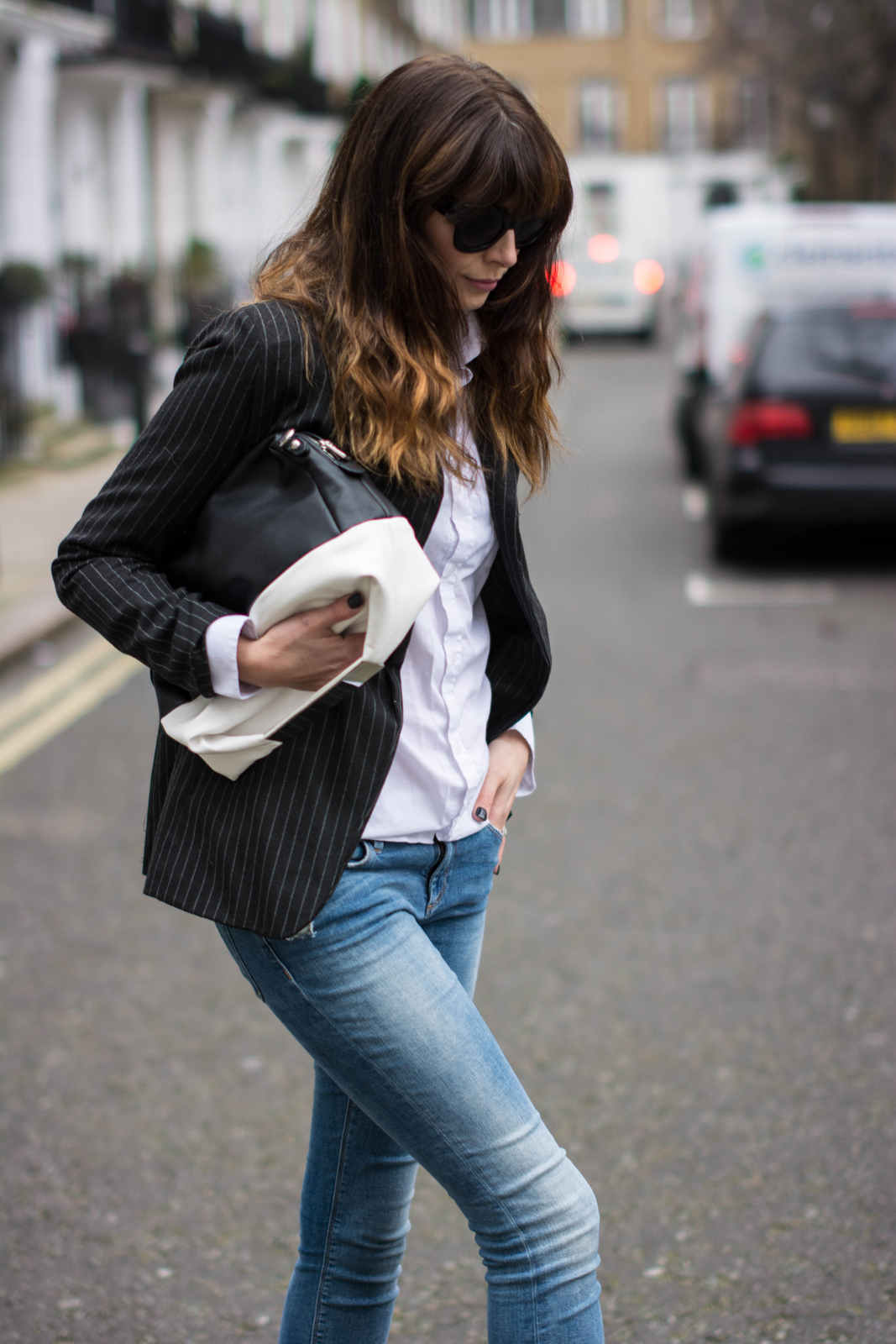EJSTYLE - Emma Hill, Fashion Blogger, Zara Black White clutch bag, Pinstripe blazer, blue skinny jeans, white shirt, OOTD