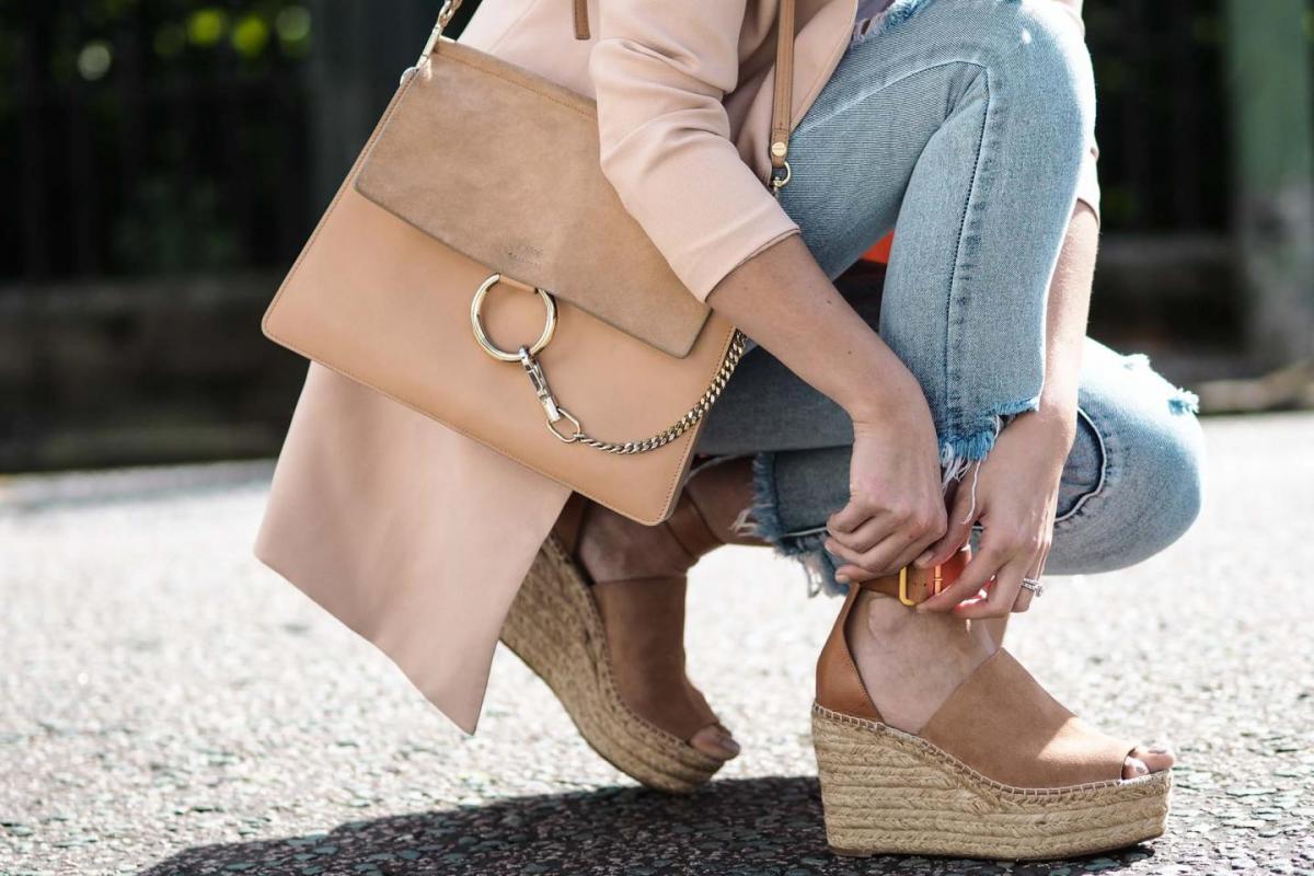 chloe wedges