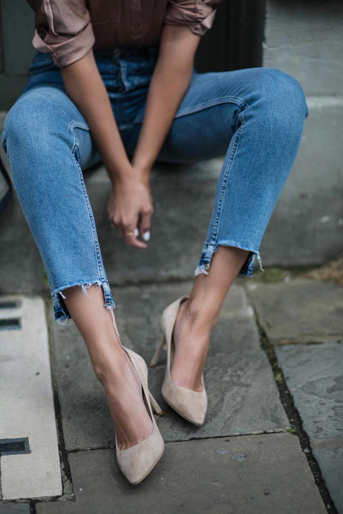 stepped hem frayed jeans, suede court shoes