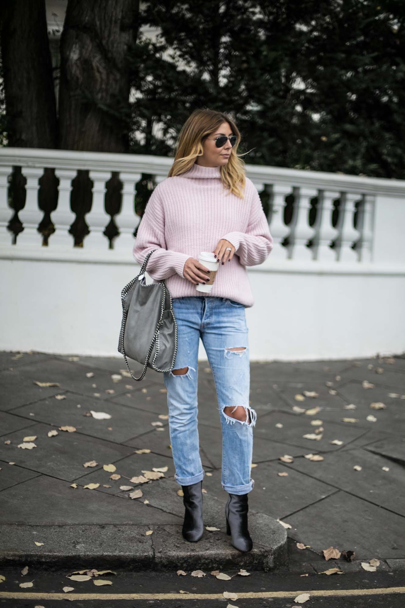 pink jumper outfit